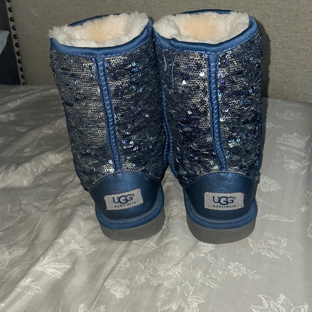 Silver/blue sequin classic short Uggs. GUC - Picture 2 of 8